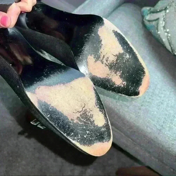 Stuart Weitzman Black Closed toe short heel loafer Size 8 - Picture 5 of 8